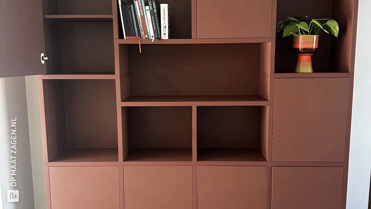 rAtE33W5.jpeg