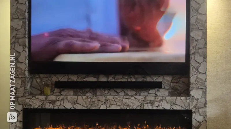 Stylish Cinewall for the Living Room, by Dave
