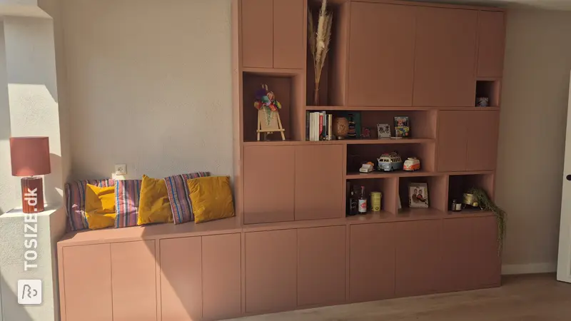 DIY Compartment Unit and Bench for the Living Room, by Eveline