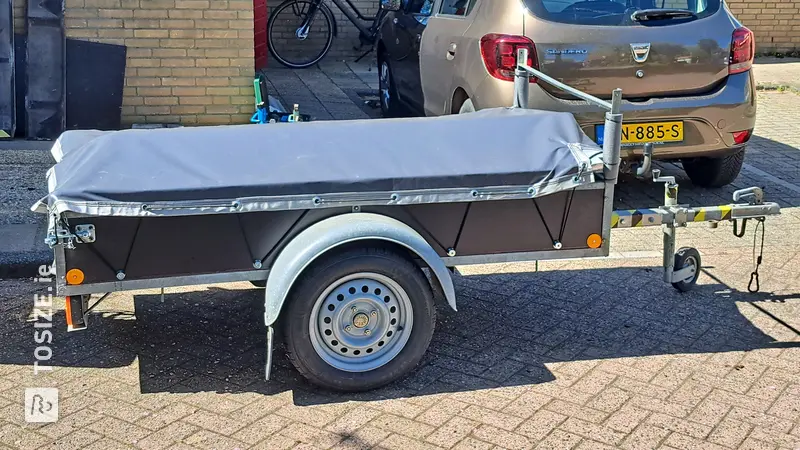 Refurbishing and improving a trailer, by JW