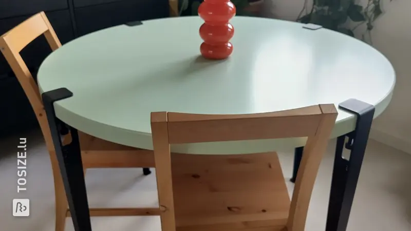 Grüner Esstisch aus MDF, von Eva