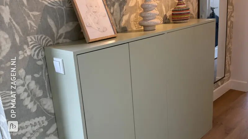 Stijlvolle Schuifdeuren en Schoenenkast voor de Gang, door Melany