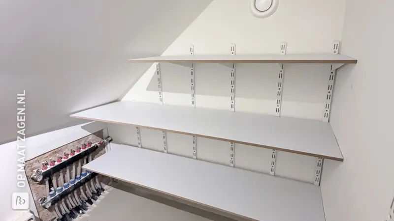 Practical pantry in the storage room, by Delphine