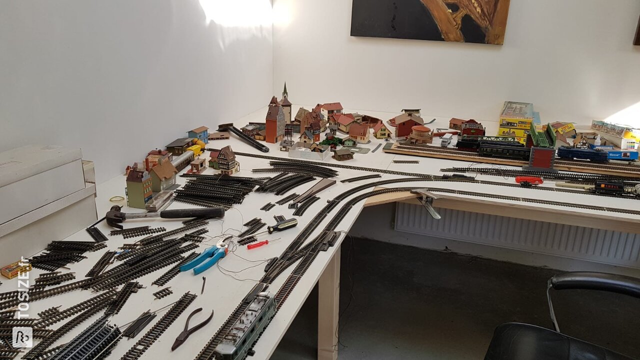 Table de train pour trains miniatures, par Rob
