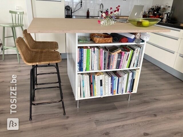 DIY: Keuken eiland en kookboekkast, door Janet