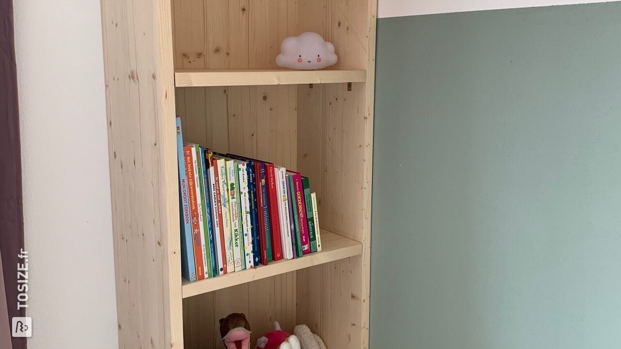 Chambre Lotte: bibliothèque avec coin salon cosy, par Marlou