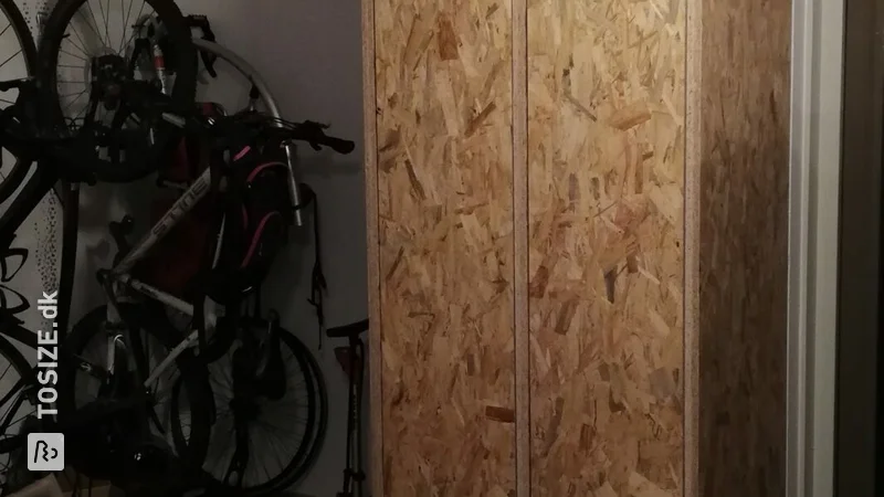 Expansion of existing cabinet with OSB, by Michiel