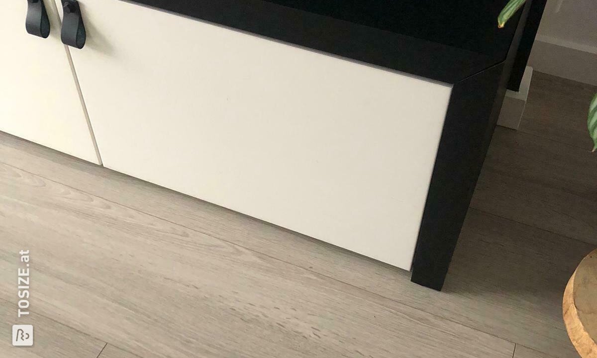 Ikea Besta TV-Schrank mit TOSIZE.com-Zusatz von Stanley