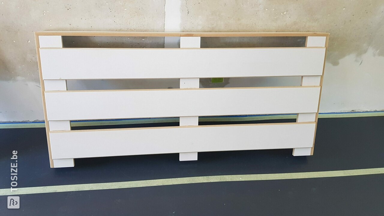 Budgetvriendelijke radiator ombouw van MDF, door Patrick