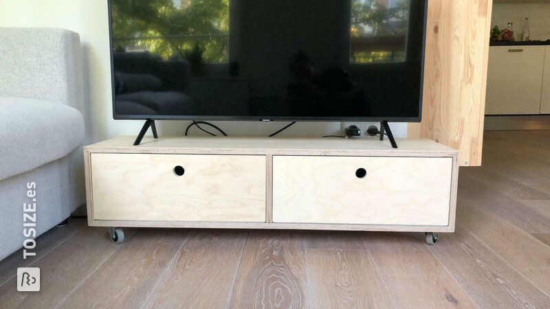 Mueble de televisión de Birch Multiplex, de Pieter