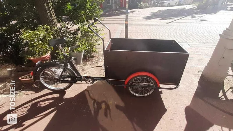 Nouvelle boîte de contreplaqué antidérapant pour vélo cargo, par Chris
