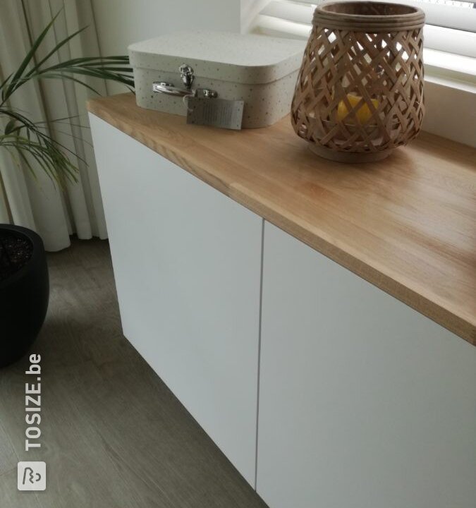 TV-meubel en dressoir afwerken met eikenhout