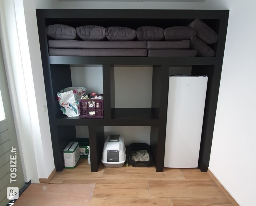 Faire une armoire murale pour la salle de stockage
