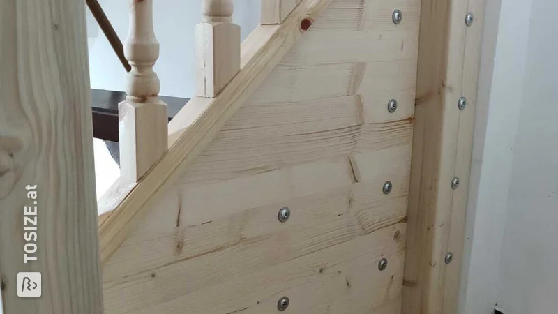 DIY: balustrade from Spruce timber panel, by Simeon