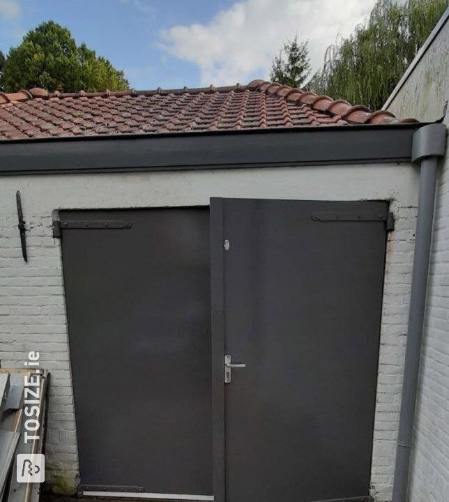 Casement garage doors made of plywood hardwood, by Vincent