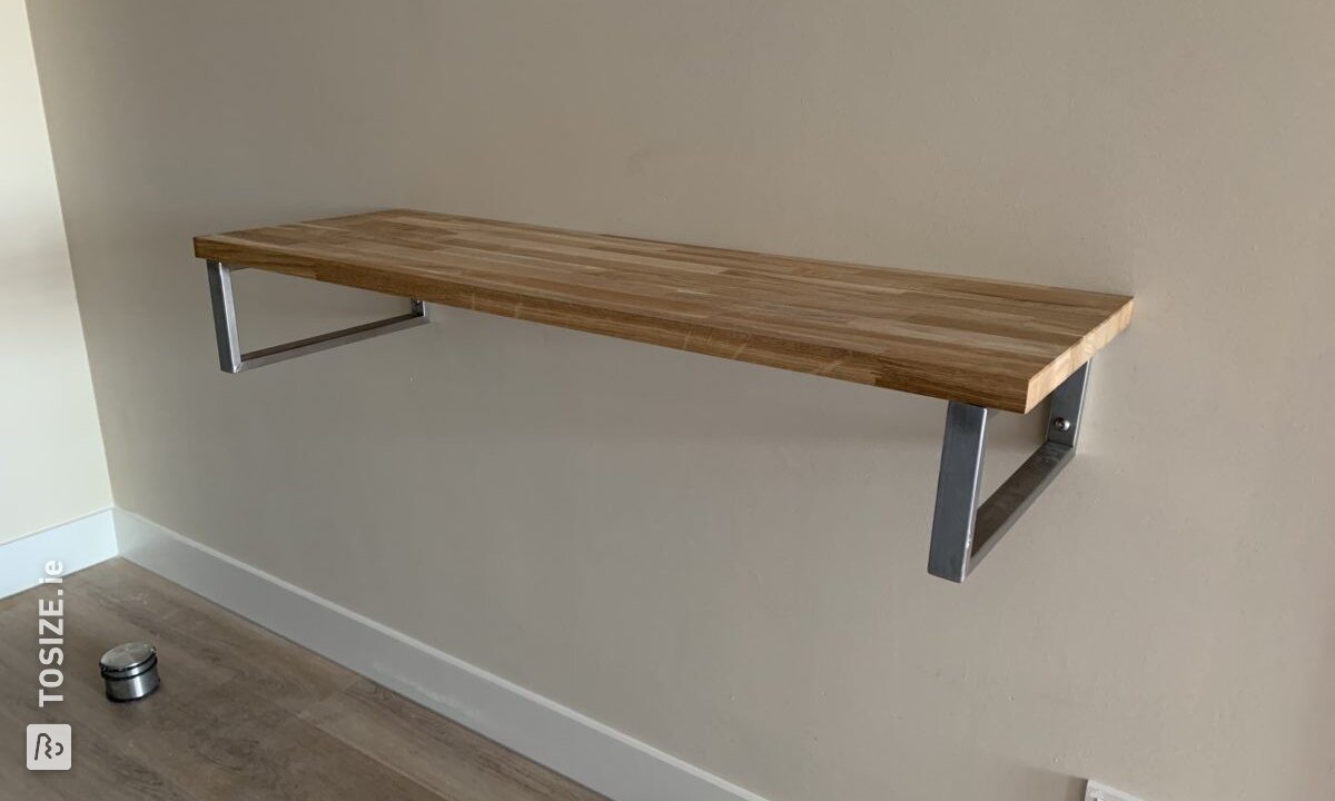 DIY sidetable and coat rack made of oak, by Robin