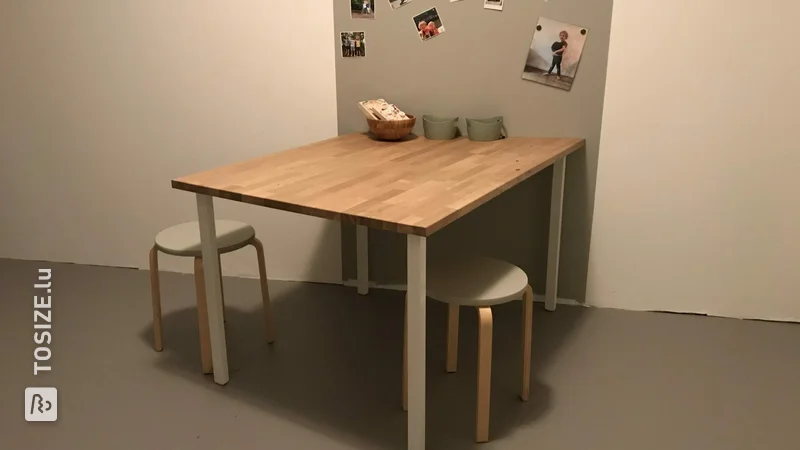 Table en chêne pour la salle de jeux, par Sebastiaan