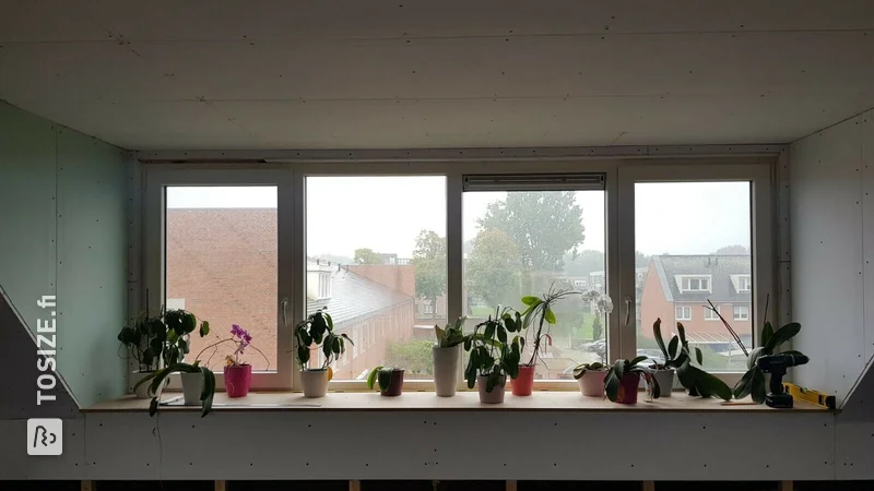 DIY: custom window sills made of MDF, by Riehaan