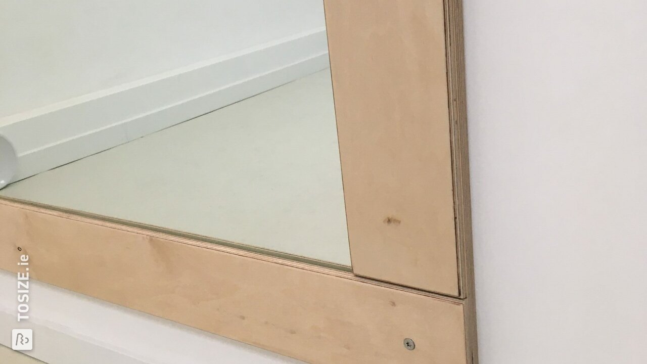 Robust mirror frames made of Multiplex Birch, by Cas