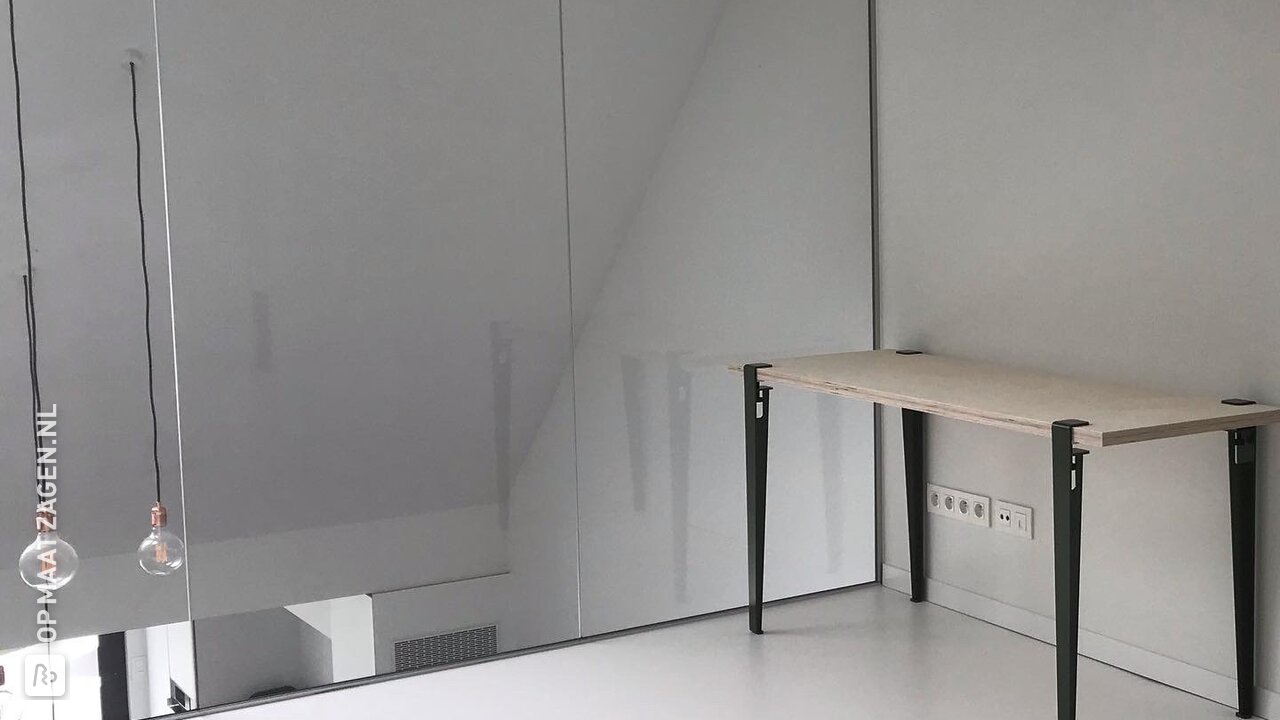 DIY Bureautafel van Multiplex Berken, door Mieke