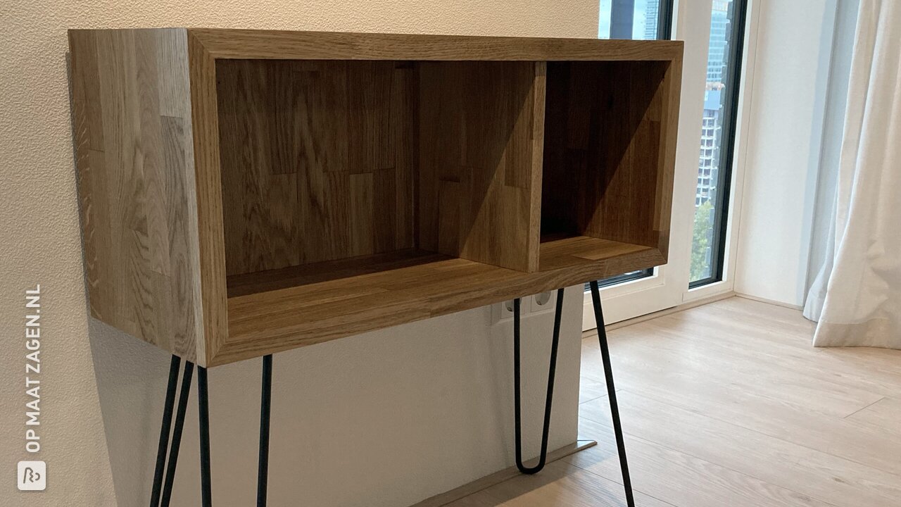 Landelijk dressoir van eikenhout, door Matthijs