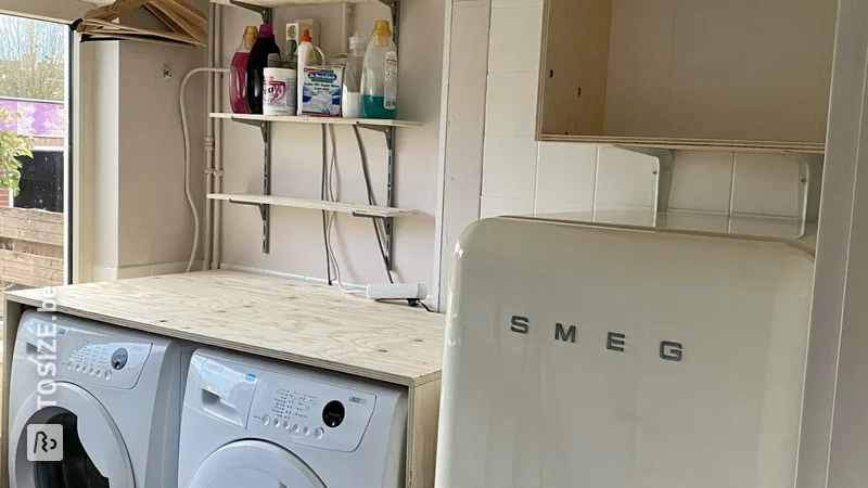 Converting an old bath maker into a laundry room, by Susanne
