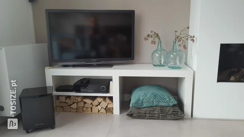 Sleek custom TV cabinet, by Lejan