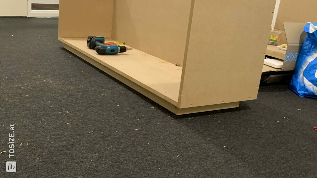 Modernes TV-Sideboard aus MDF-Rohling, von Koen