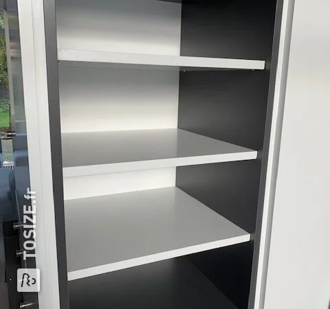Conversion d'une armoire existante avec notre panneau de meuble gris, par Harrold
