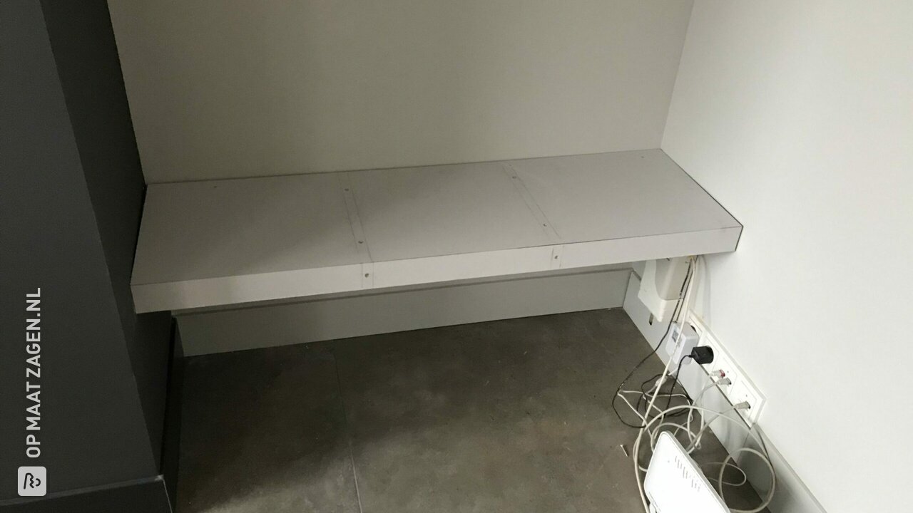 Holle schappen gemaakt van MDF gegrond, door Erwin