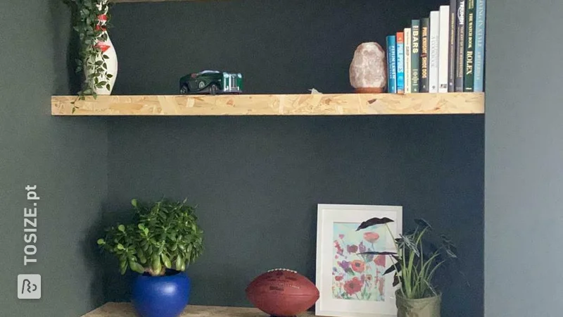 Built-in shelves made of robust OSB, by Wouter