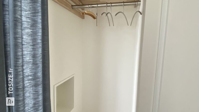 Porte-manteau en planches de chêne