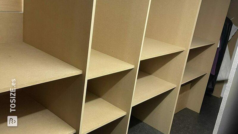 Bricolaje: armario del ático para debajo de un techo inclinado, por Thomas