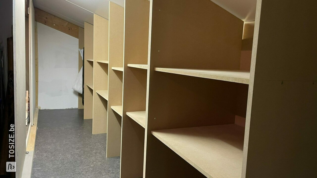 DIY: zolderkast voor onder een schuin dak, door Thomas
