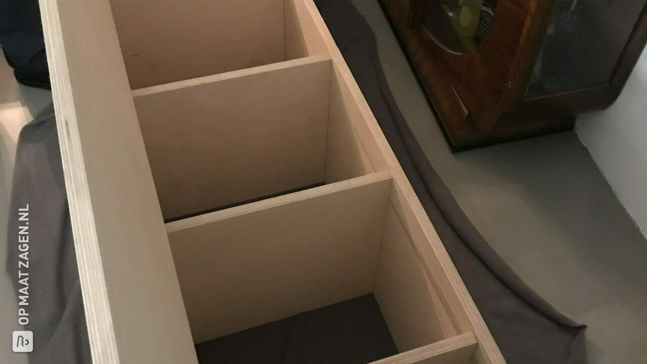 DIY: badkamer meubel en kolonisatie, door Mai