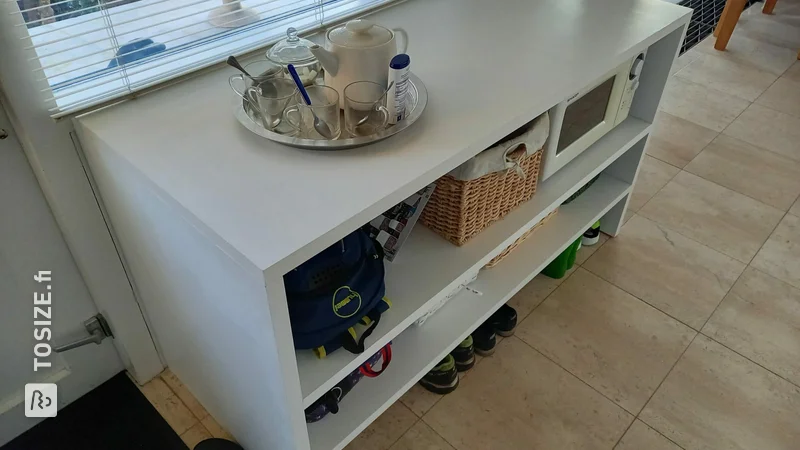 Custom made shoe cabinet in the kitchen, by Vanessa