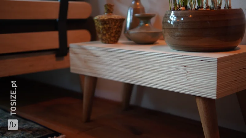 Robust sofa with table made of Multiplex poplars, by Pascal