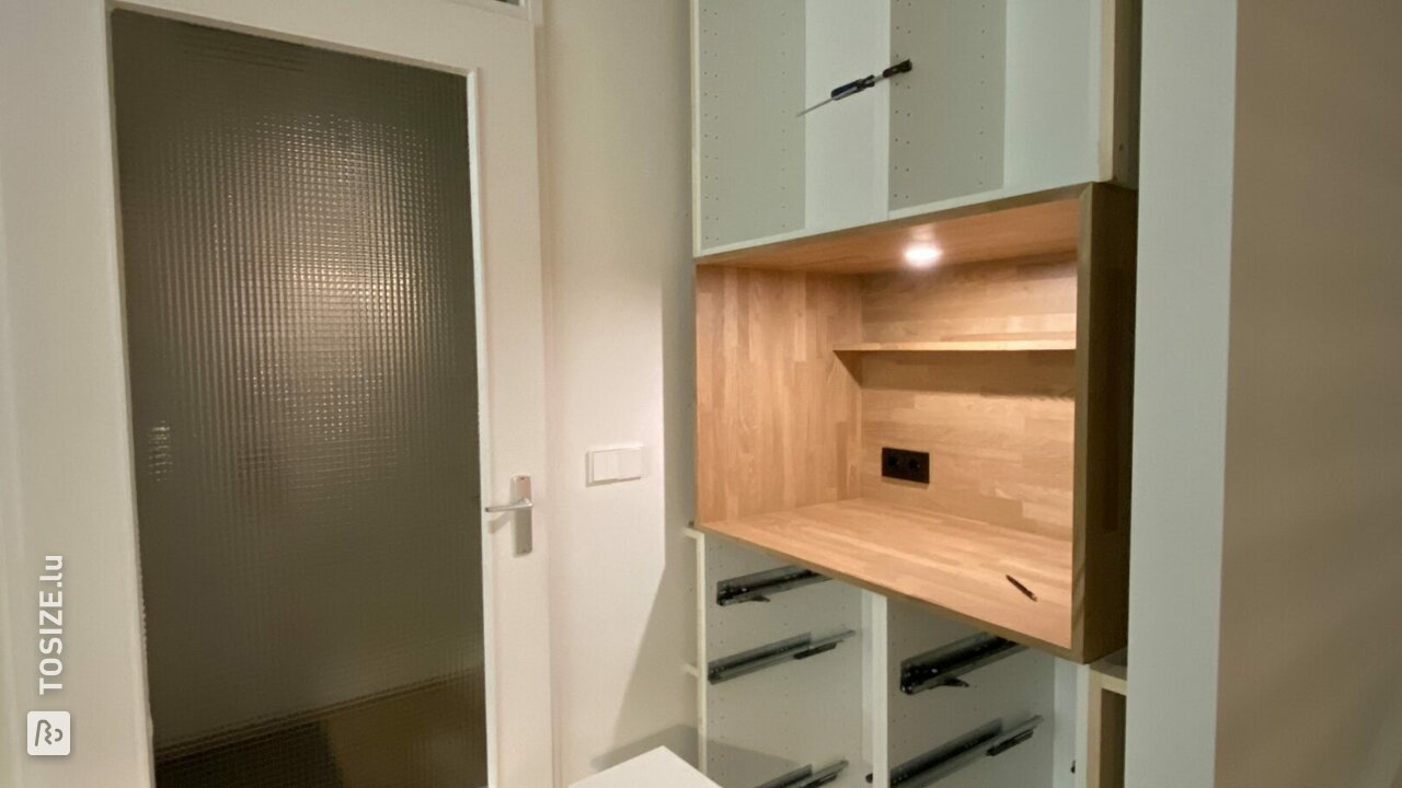 Buffetschrank mit Espressobar aus massivem Eichenholz, by Khanh