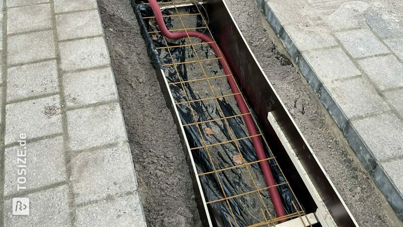 Maßgefertigte Fundamentbox mit Betonscheitel, von Ruben