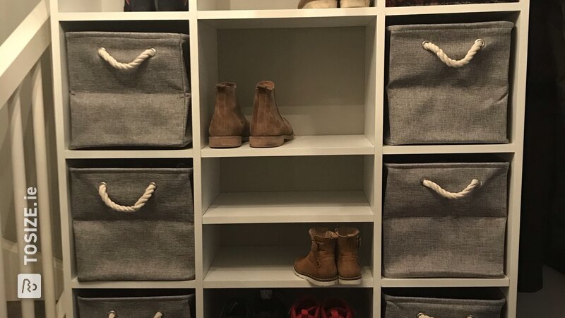 Sleek shoe cabinet made of primed MDF, by Harmen