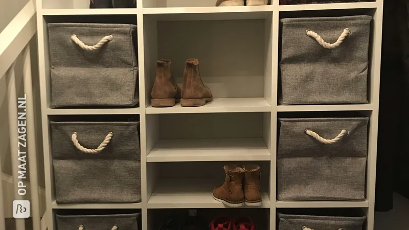 Sleek shoe cabinet made of primed MDF, by Harmen