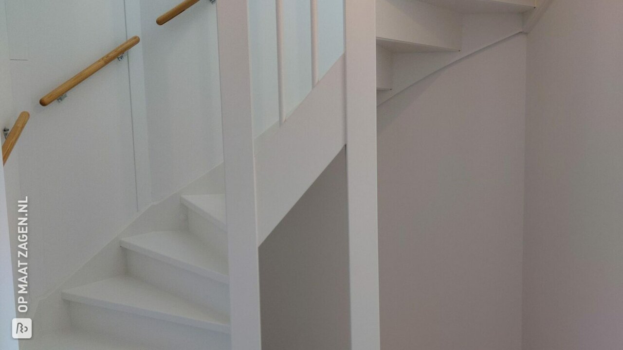 Staircase closed with primed MDF, by Pascal