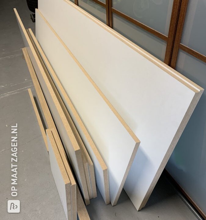 Eettafel bank met lade, door Jasper