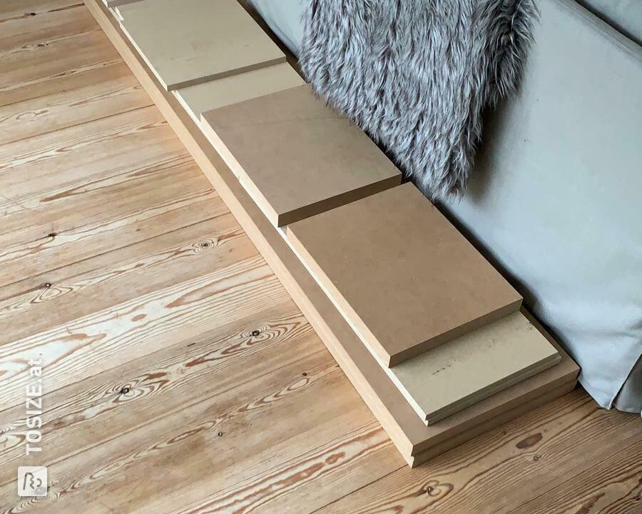 Schwebender TV-Schrank aus MDF-Rohling, von Jeannette