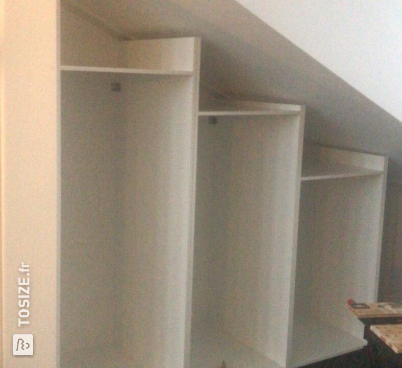 Armoire de rangement pour sous le toit mansardé, par Vincent TOSIZE.fr