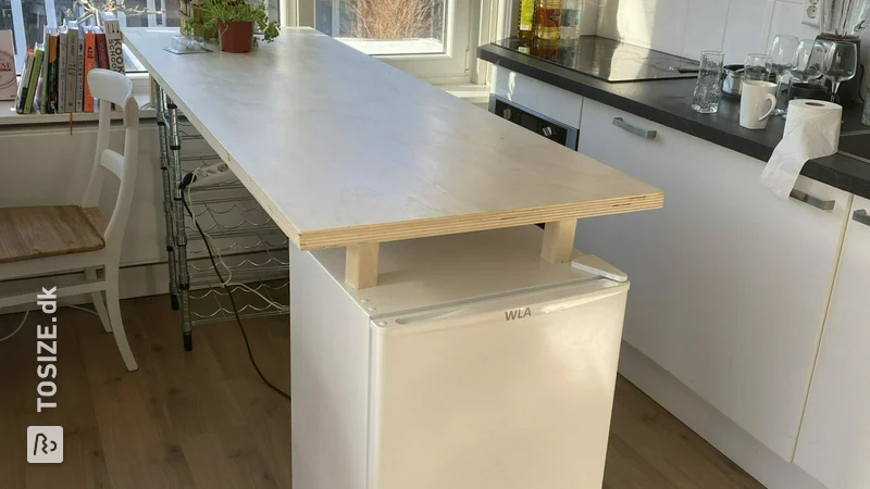 DIY Bar / kitchen island made of plywood interior poplars, by Josefien