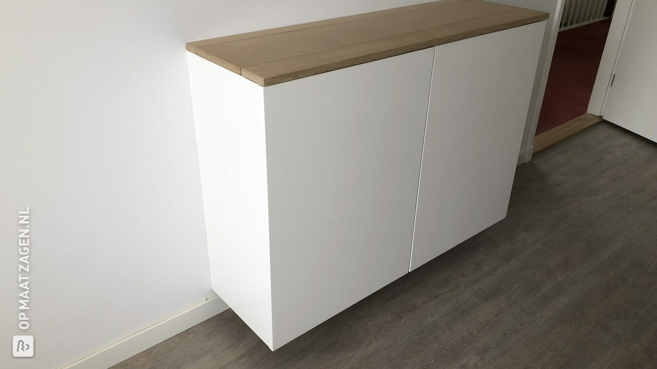 TV Lift ombouw op maat, gemaakt van MDF en Multiplex berken, door Aad