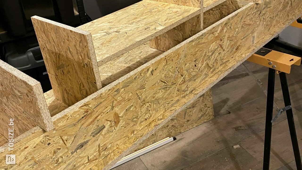 DIY: robuust TV-meubel gemaakt van OSB, door Jeroen