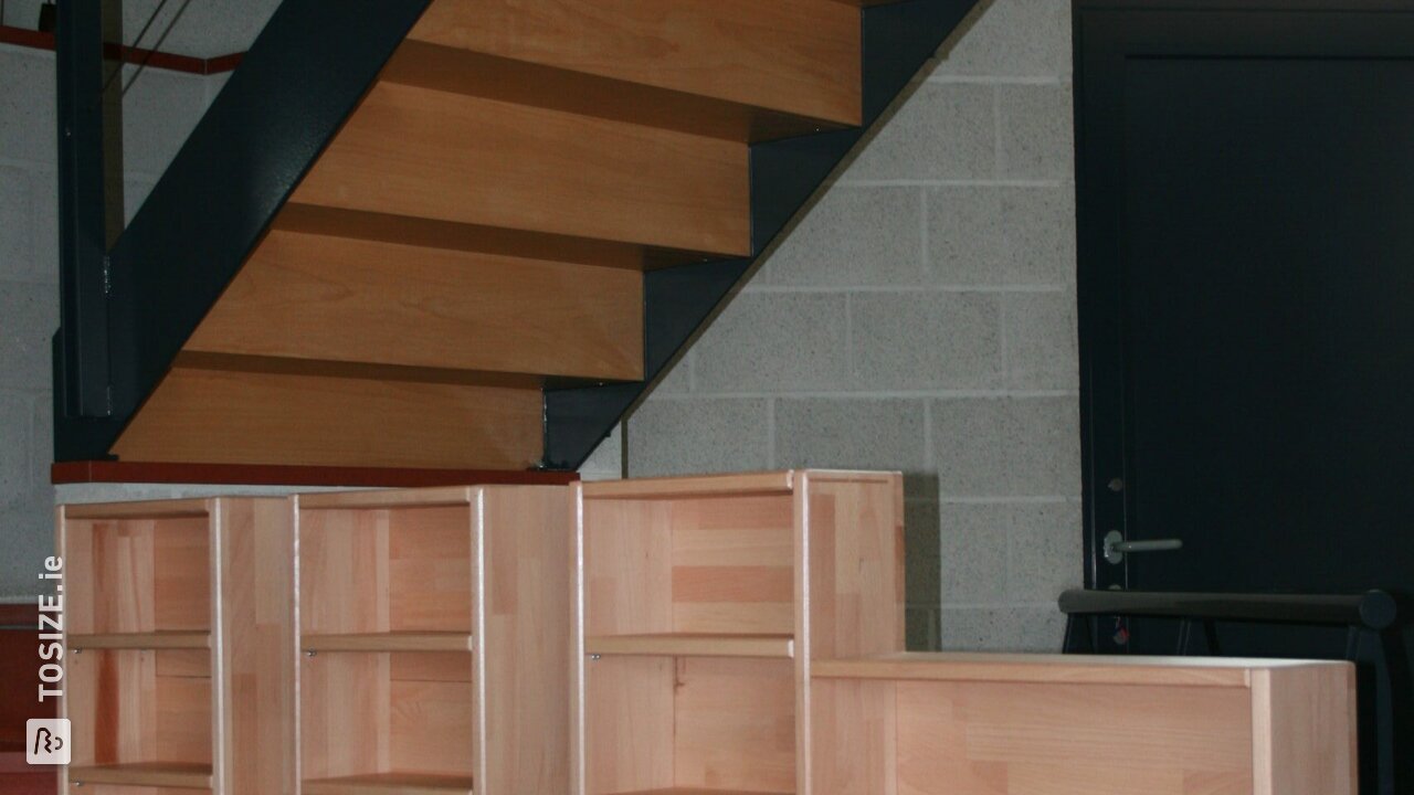 Safe and practical solution for dangerous stairwell in beech carpentry panel, by Wim