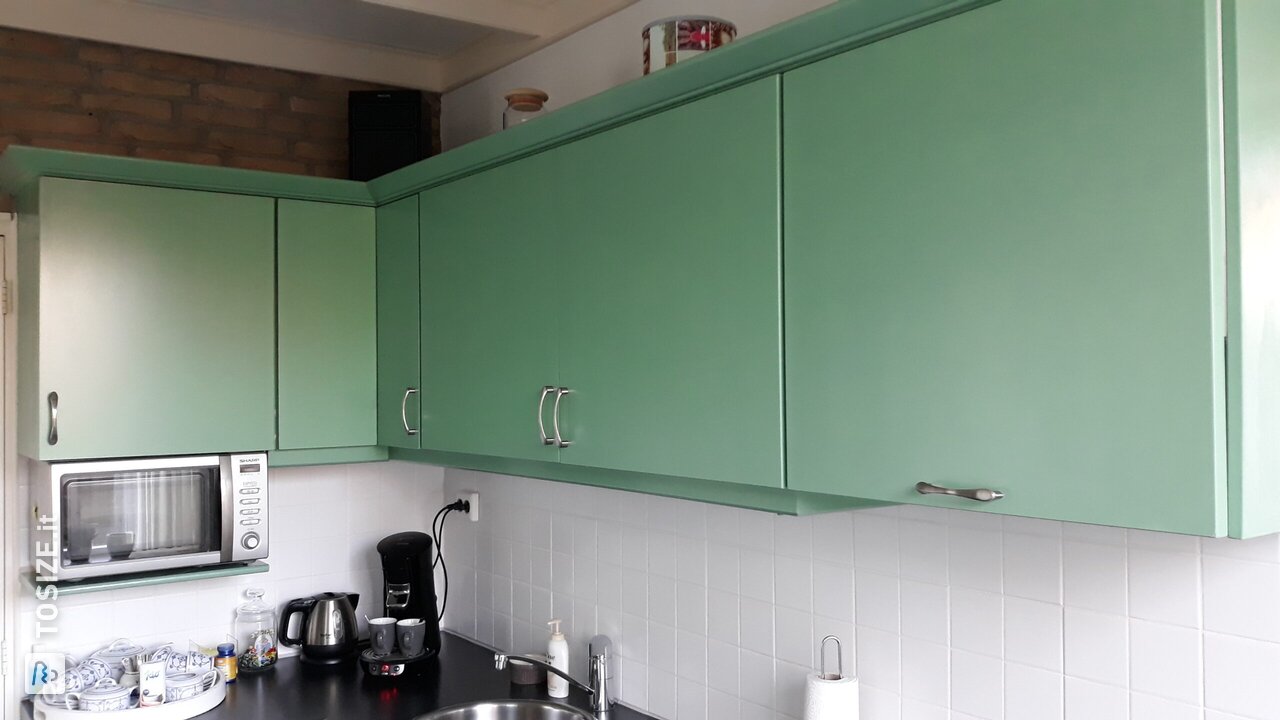 Sostituzione delle ante del armadio da cucina con pannelli in MDF, di Ad